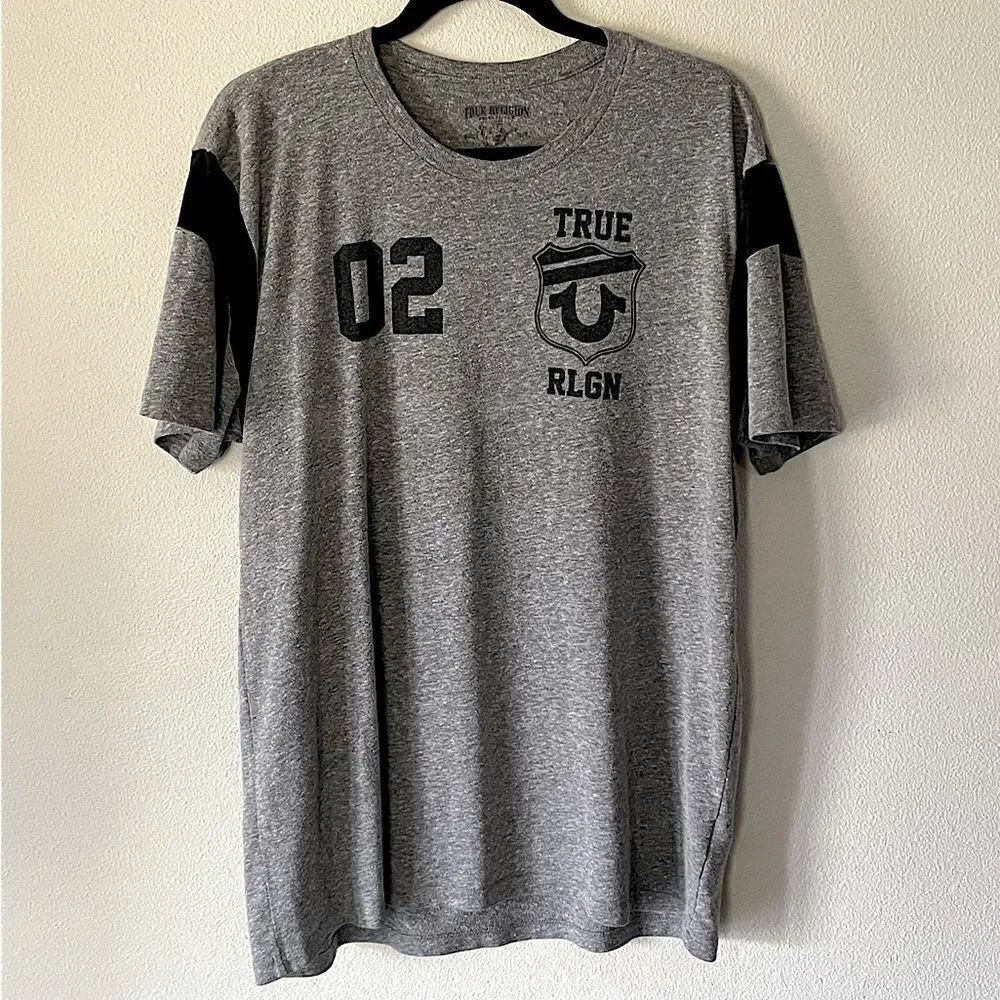True Religion Mens Distressed Ultra-soft Short-Sleeve Tee. Size Xl.